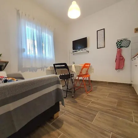 In With Terrace, Air Conditioning, Wifi 5170-1 *