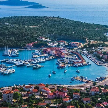 In With Terrace, Air Conditioning, Wifi 5170-1 Apartamento