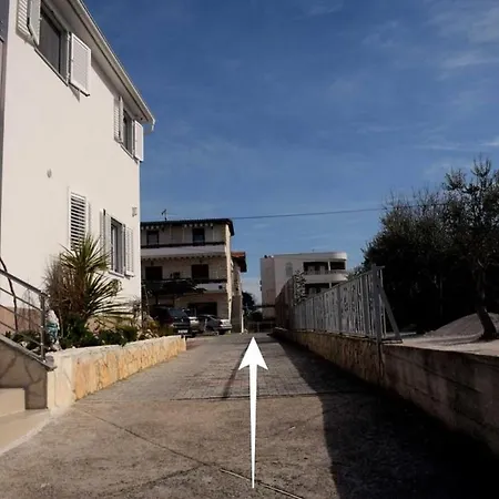 In With Terrace, Air Conditioning, Wifi 5170-1 Apartamento Rogoznica (Sibenik-Knin)