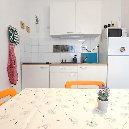 Apartamento In With Terrace, Air Conditioning, Wifi 5170-1 *