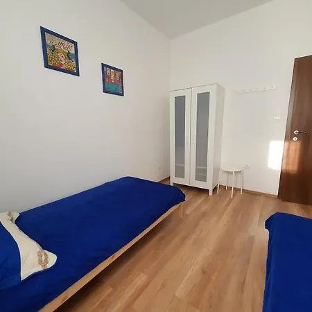 In With Terrace, Air Conditioning, Wifi 5170-1 Apartamento Rogoznica (Sibenik-Knin)