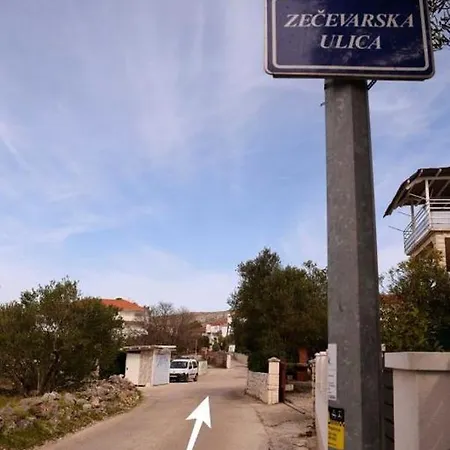 In With Terrace, Air Conditioning, Wifi 5170-1 *