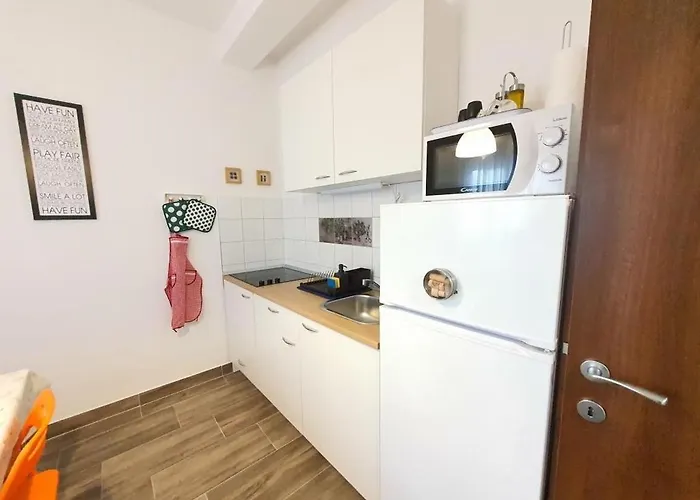 In With Terrace, Air Conditioning, Wifi 5170-1 Rogoznica (Sibenik-Knin)